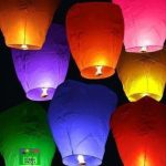 Летящ хартиен фенер