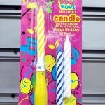 музикална свещичка за торта Нощна Фиеста Кашонът